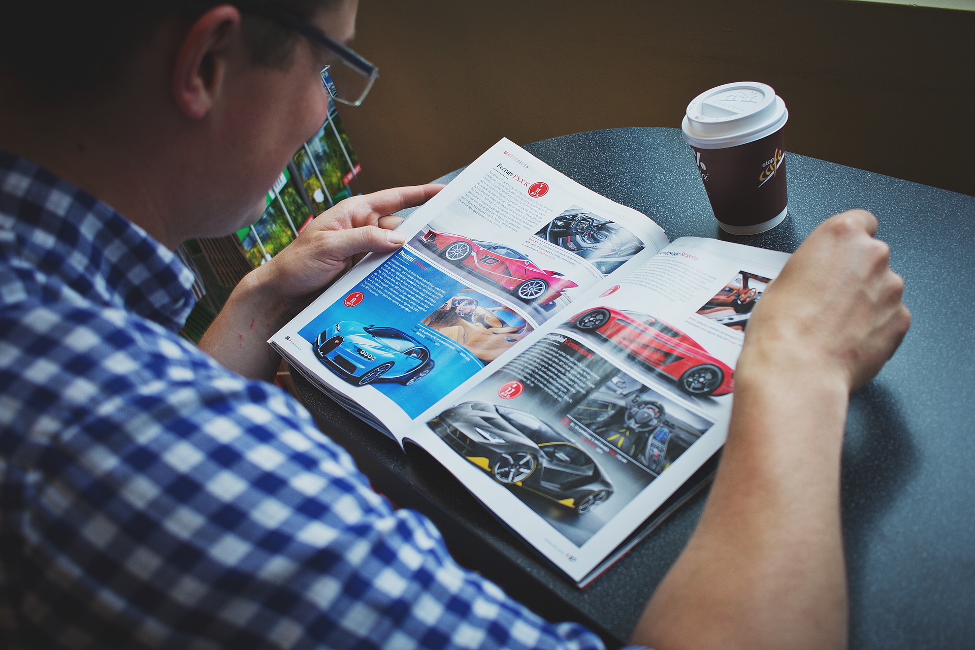 Zeitschriften für Männer ab 50 Magazine für die ausführliche Lektüre